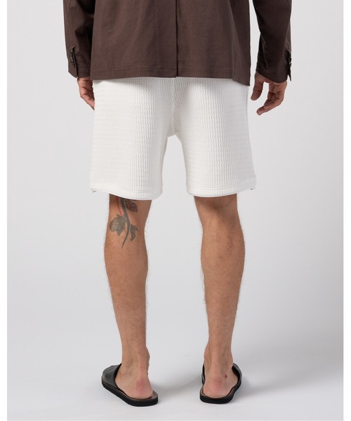 wjk(ダヴルジェイケイ)の「textured knit shorts(その他パンツ・メンズ・ホワイト/ブラック×グレー/ネイビー・X-LARGE/SMALL/LARGE/MEDIUM)」の7枚目の写真