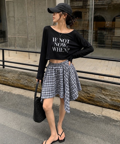 VIBGYOR(ヴィブジョー)の「【EIZZ/アイズ】ヴィンテージ風 クラックロゴ クロップド シアー長袖Tシャツ / ロンT(Tシャツ/カットソー・レディース・ホワイト/ブラック/イエロー・FREE)」の10枚目の写真