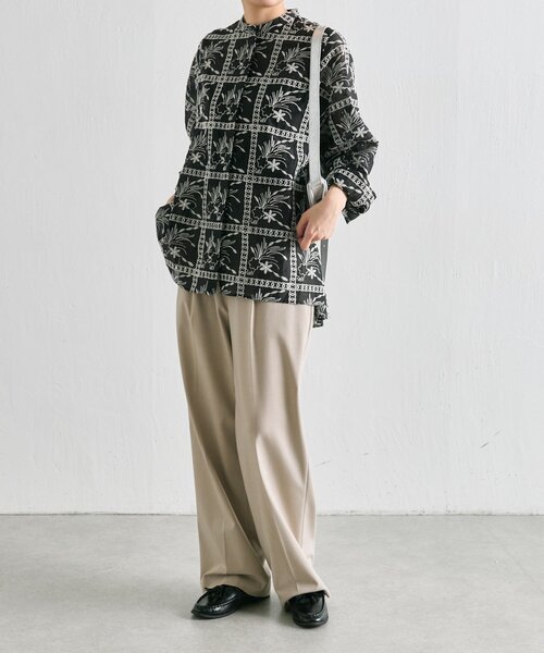 ear PAPILLONNER(イアパピヨネ)の「シアー刺繍ブラウス2【SUM1 STYLE】(シャツ/ブラウス・レディース・ブラック/ライトベージュ・FREE)」の8枚目の写真