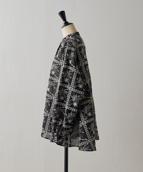ear PAPILLONNER(イアパピヨネ)の「シアー刺繍ブラウス2【SUM1 STYLE】(シャツ/ブラウス・レディース・ブラック/ライトベージュ・FREE)」の14枚目の写真