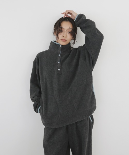  hellam（へラム）の「フリースハーフボタントップス（ニット/セーター・レディース・ブラック/アイボリー/チャコール/ブラウン・FREE）」の8枚目の写真