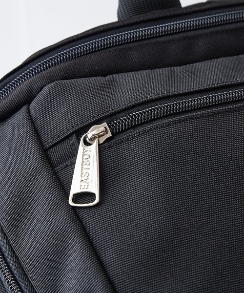 EASTBOY(イーストボーイ)の「【EASTBOY/イーストボーイ】【大容量35L デッドスペースを作らないスクエア構造】ボックスバックパック PC収納 通勤 通学 ポケット多数(バックパック/リュック・レディース・サックスブルー/ピンク・FREE)」の16枚目の写真