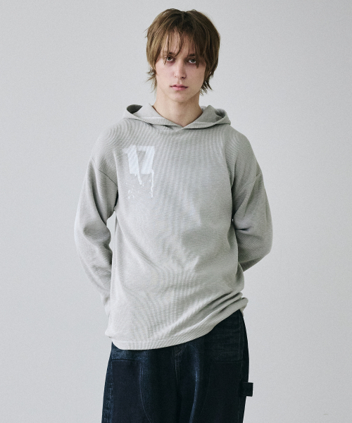 MAISON MINED(メゾンミネド)の「ペインテッドワッフルフード長袖 アイボリー(Tシャツ/カットソー・メンズ・その他・LARGE/MEDIUM)」の9枚目の写真
