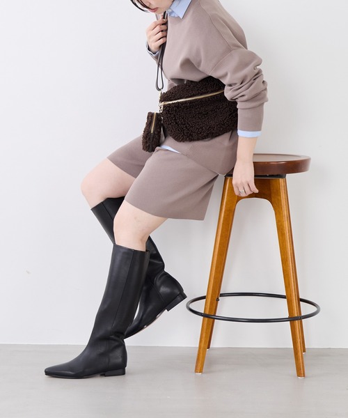 andrea cardone(アンドレアカルドネ)の「【andrea cardone】ボアボディバッグ(ボディバッグ/ウエストポーチ・レディース・ダークブラウン/キャメル・FREE)」の12枚目の写真