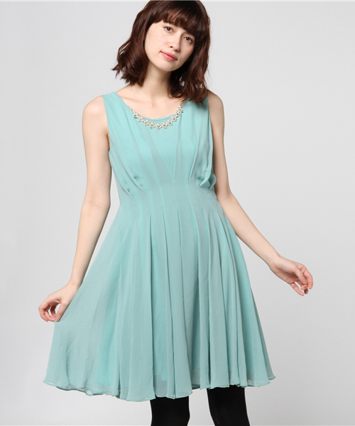 Bou Jeloud ブージュルード の 結婚式 ワンピース ネックレス付きタックフレアワンピース ドレス Wear