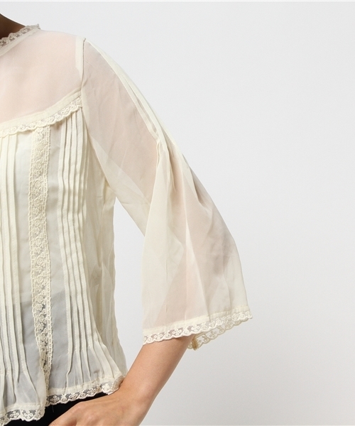 axes femme（アクシーズファム）の「ピンタック入りレーシーブラウス（シャツ/ブラウス・レディース・キナリ/ワイン/ピンク・MEDIUM）」の8枚目の写真