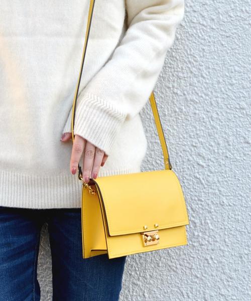 SHIPS（シップス）の「Carol J.:スクエアポシェット◇（ショルダーバッグ・レディース・ライトブルー/イエロー/ブラック・ONE SIZE）」の5枚目の写真