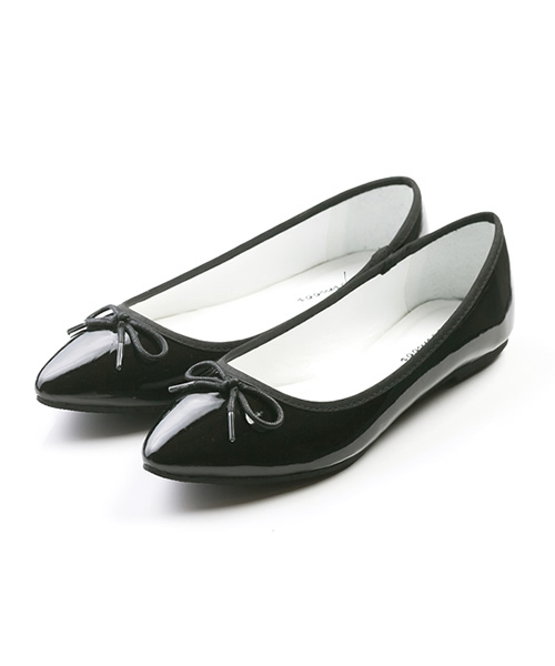 mooimooi（モーイモーイ）の「ポインテッドトゥ バレエシューズ（バレエシューズ・レディース・ブラック系その他/グレー/ライトグレー/レッド/ホワイト/ベージュ系その他/ネイビー/ブラック/レッド系その他/オリーブ/ダークベージュ/ダークブラウン/ブラック系その他2/レッド系その他2/マスタード/ピンクベージュ/ブルー系その他/ピンク系その他/ラベンダー/ミント・24.0cm/22.5cm/25.0cm/22.0cm/23.0cm/23.5cm/24.5cm/26.0cm/25.5cm/21.5cm）」の3枚目の写真