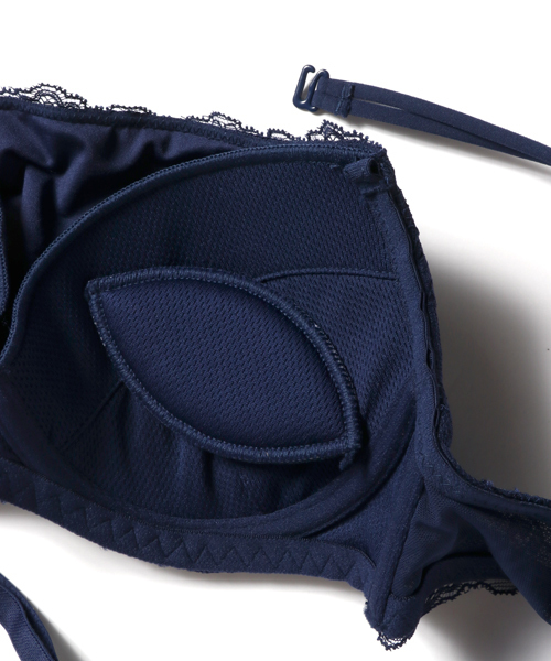 tu-hacci(ツーハッチ)の「サイドホックレースブラ&ショーツ(ブラ&ショーツ・レディース・ネイビー/ホワイト/ピンク・D75/D70/D80/B80/C80/B70/B85/B65/A70/A75/C75/C65/D65/C70/B75)」の11枚目の写真