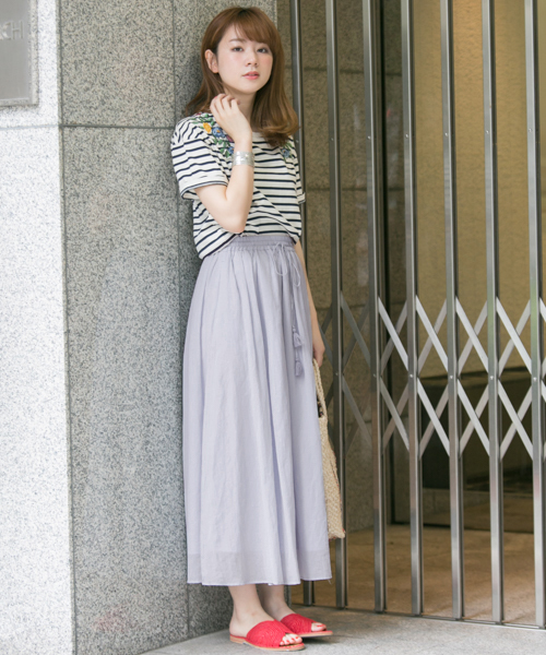 URBAN RESEARCH（アーバンリサーチ）の「UR コットンギャザーマキシスカート（スカート・レディース・グレー系その他/ブラック/イエロー/オレンジ系その他・FREE）」の13枚目の写真