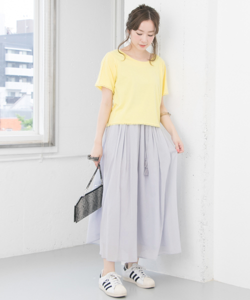 URBAN RESEARCH（アーバンリサーチ）の「UR コットンギャザーマキシスカート（スカート・レディース・グレー系その他/ブラック/イエロー/オレンジ系その他・FREE）」の5枚目の写真