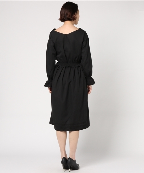 PAGEBOY（ページボーイ）の「スカラップ刺繍ワンピース（ワンピース・レディース・ブラック/カーキ・FREE）」の6枚目の写真