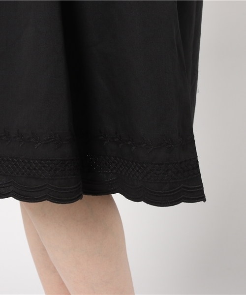 PAGEBOY（ページボーイ）の「スカラップ刺繍ワンピース（ワンピース・レディース・ブラック/カーキ・FREE）」の8枚目の写真