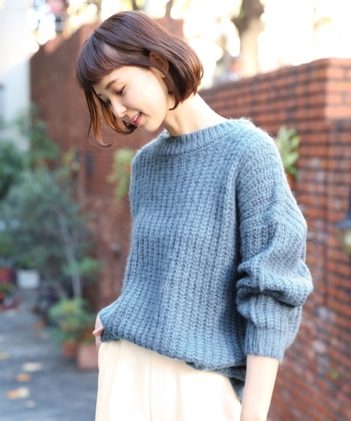 GLOBAL WORK（グローバルワーク）の「3ゲージモヘヤコンアゼBIGプルオーバー/776610（ニット/セーター・レディース・ブラック/ライトグレー/アイボリー/ブルー/ライトピンク・SMALL/MEDIUM/LARGE）」の4枚目の写真