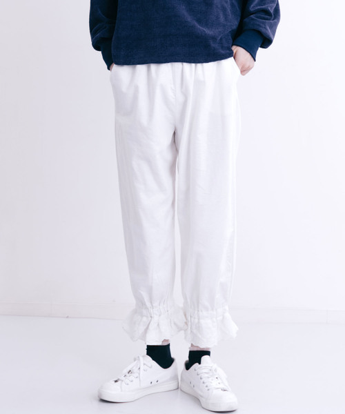 MERLOT（メルロー）の「裾フリルパンツ7306（その他パンツ・レディース・ブラック/ベージュ/オフホワイト・FREE）」の2枚目の写真