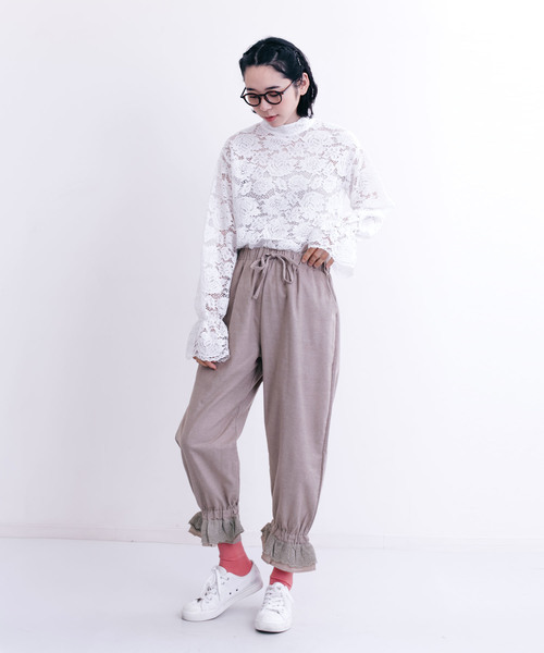 MERLOT（メルロー）の「裾フリルパンツ7306（その他パンツ・レディース・ブラック/ベージュ/オフホワイト・FREE）」の5枚目の写真