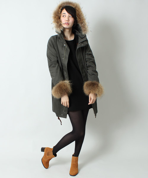 STUDIOUS(ステュディオス)の「STUDIOUS SIDE GOA BOOTS(ブーツ・レディース・ベージュ/ブラック/キャメル・SMALL/LARGE/MEDIUM)」の4枚目の写真