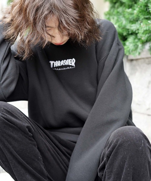 THRASHER（スラッシャー）の「HOMETOWN CREW SWEAT/スラッシャーユニセックス10oz(オンス)ヘビーウェイトワンポイントロゴ裏起毛スウェットトレーナー（スウェット・メンズ・グレー/ホワイト/ブラック×ホワイト/ブラック×レッド/バーガンディー/グリーン/ブラウン/パープル/アッシュグレー/ヘザーグレー/ネイビー/スミクロ/ダークグリーン・MEDIUM/LARGE/SMALL/X-LARGE/XX-LARGE）」の19枚目の写真