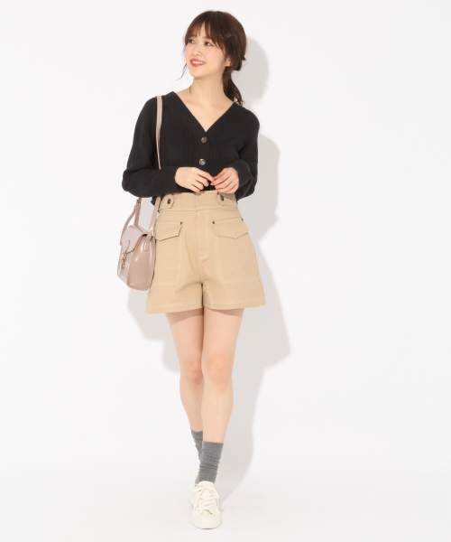 Heather(ヘザー)の「ハイゲージリブボタンカーディガン 827987(カーディガン/ボレロ・レディース・アイボリー/ブラック/ベージュ/グリーン/レッド・FREE)」の9枚目の写真