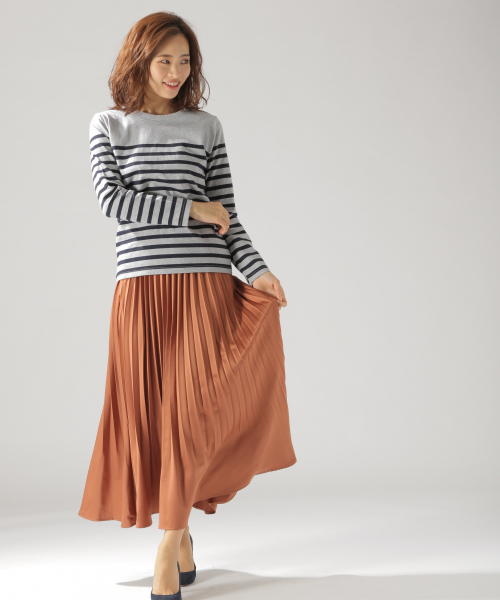 BAYFLOW（ベイフロー）の「サテンプリーツロングスカート（スカート・レディース・スカイブルー/ブラウン/グレー/ピンク・SMALL/MEDIUM）」の18枚目の写真