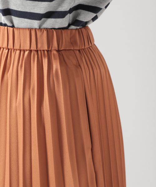 BAYFLOW（ベイフロー）の「サテンプリーツロングスカート（スカート・レディース・スカイブルー/ブラウン/グレー/ピンク・SMALL/MEDIUM）」の9枚目の写真
