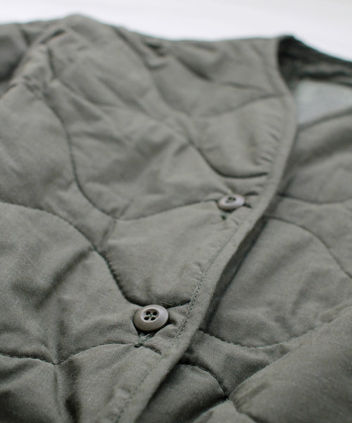 Denime（ドゥニーム）の「【DEAD STOCK】USGI LINER AIRCREW COAT / ミリタリーライナー（ミリタリージャケット・メンズ・カーキ・SMALL/MEDIUM）」の5枚目の写真