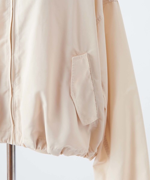 one after another NICE CLAUP（ワンアフターアナザーナイスクラップ）の「newボリューム袖マウンテンパーカー（マウンテンパーカー・レディース・アイボリー/ブラック/イエロー・FREE）」の14枚目の写真