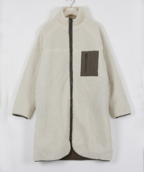 KOBE LETTUCE（コウベレタス）の「スタンドカラー・ノーカラー2typeリバーシブルロングボアフリースブルゾンコート（ブルゾン・レディース・ホワイト系その他2/ホワイト系その他3/ブラウン系その他/ブラック系その他/アイボリー/ホワイト系その他/ブラウン/ブラック・2/1）」の4枚目の写真