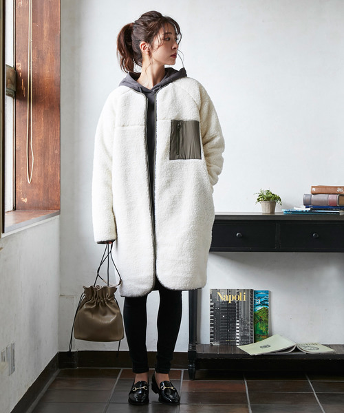 KOBE LETTUCE（コウベレタス）の「スタンドカラー・ノーカラー2typeリバーシブルロングボアフリースブルゾンコート（ブルゾン・レディース・ホワイト系その他2/ホワイト系その他3/ブラウン系その他/ブラック系その他/アイボリー/ホワイト系その他/ブラウン/ブラック・2/1）」の22枚目の写真