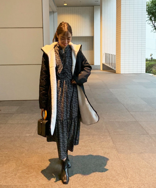 KOBE LETTUCE（コウベレタス）の「スタンドカラー・ノーカラー2typeリバーシブルロングボアフリースブルゾンコート（ブルゾン・レディース・ホワイト系その他2/ホワイト系その他3/ブラウン系その他/ブラック系その他/アイボリー/ホワイト系その他/ブラウン/ブラック・2/1）」の20枚目の写真