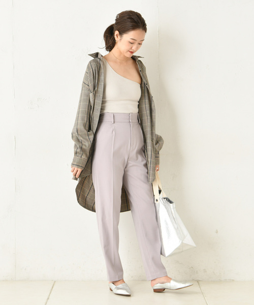 DouDou（ドゥドゥ）の「NEWテーパードパンツ（その他パンツ・レディース・ブラウン/バイオレット・38/36）」の3枚目の写真