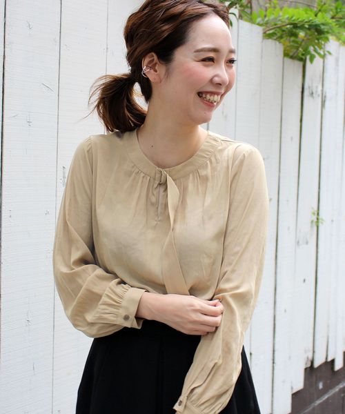 Perle Perle Peche ペルルペッシュ のファッション トップス フロントバックルブラウス シャツ ブラウス セール