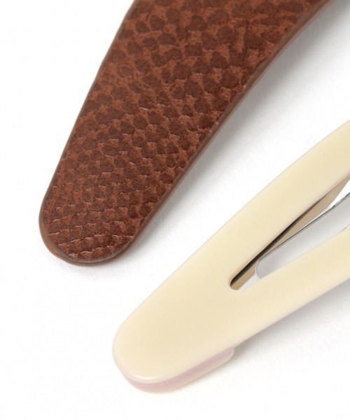 GLOBAL WORK（グローバルワーク）の「2P合皮ヘアセット/861259（ヘアピン・レディース・ダークブラウン/ブラウン/グリーン・FREE）」の4枚目の写真