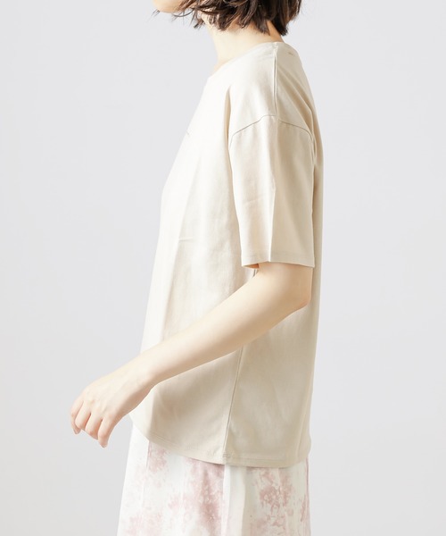 natural couture（ナチュラルクチュール）の「グリーティングロゴT（Tシャツ/カットソー・レディース・オフホワイト/ライトベージュ/パープル/オレンジ・FREE）」の15枚目の写真