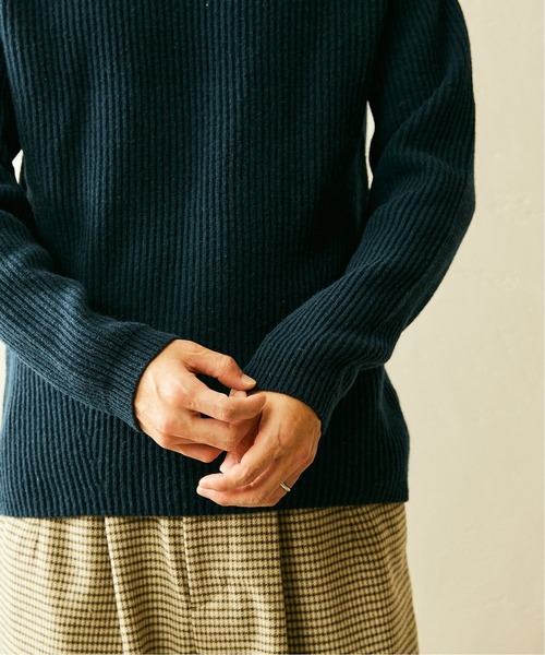 JOURNAL STANDARD relume(ジャーナルスタンダード レリューム)の「7GG ITALYメリノウール 畦編みクルーネックニット(ニット/セーター・メンズ・ホワイト/ブラック/グレー/グリーン/ネイビー/ピンク・MEDIUM/LARGE/X-LARGE)」の11枚目の写真