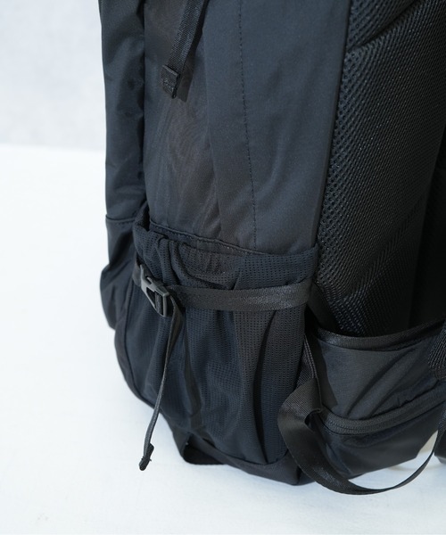COLEMAN（コールマン）の「【Coleman / コールマン】AITHRIA 30 エスリア（バックパック/リュック・レディース・ブラック/グレー/ホワイト/ブルー/グリーン・FREE）」の17枚目の写真