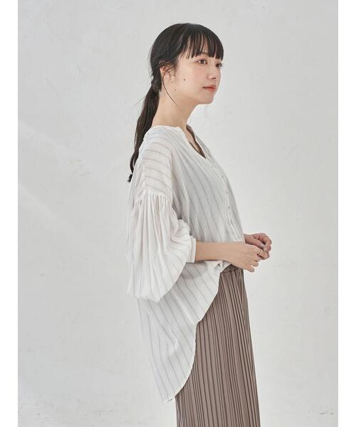 earth music&ecology（アースミュージックアンドエコロジー）の「ボリュームスリーブブラウス ＊（シャツ/ブラウス・レディース・オフホワイト/ミント/ラベンダー/ストライプ・FREE）」の11枚目の写真