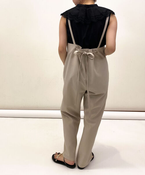 Rie Miller(リエミラー)の「フリルビックカラー2WAYブラウス(シャツ/ブラウス・レディース・ホワイト/ベージュ系1/ブラック/チャコールグレー/サックスブルー/ベージュ・38)」の20枚目の写真