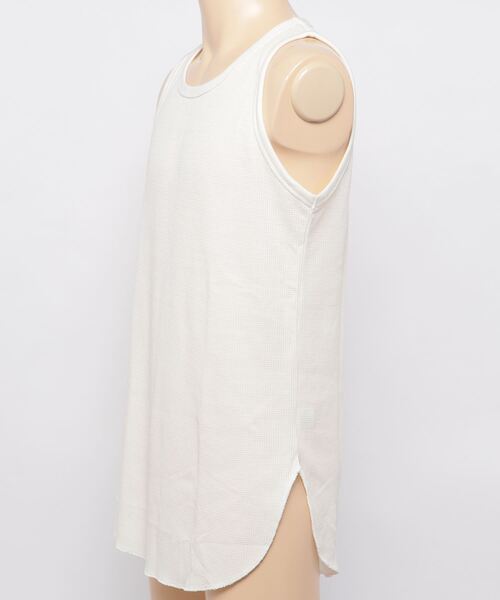 make a ray!（メイク ア レイ！）の「ワッフルラウンド ロングタンクトップ（タンクトップ・メンズ・ホワイト/グレイッシュベージュ/グレー/ブラック・M/L/XL）」の19枚目の写真