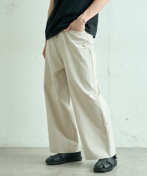 Lui's(ルイス)の「スーパーワイドコットンツイルパンツ(スラックス・メンズ・グリーン/ライトグレー/ブラック・MEDIUM/SMALL)」の3枚目の写真