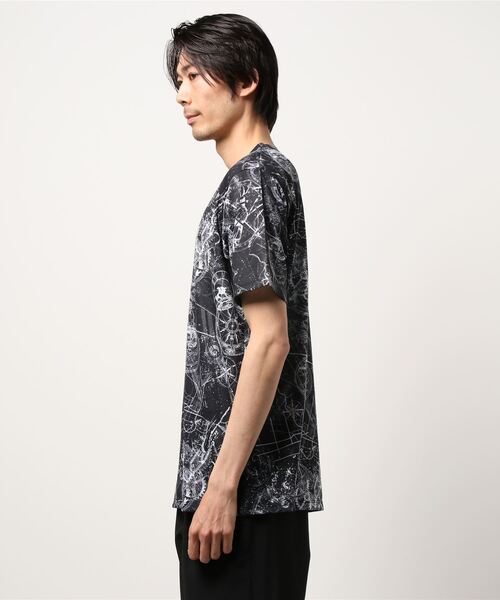 SHELLAC（シェラック）の「シェラック/SHELLAC デジタルアース柄 クルーネック半袖Tシャツ（Tシャツ/カットソー・メンズ・ブラック/ホワイト・LARGE/S/MEDIUM）」の4枚目の写真