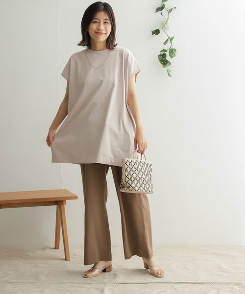 URBAN RESEARCH DOORS（アーバンリサーチドアーズ）の「【WEB限定】ワイドチュニックプルオーバー（Tシャツ/カットソー・レディース・ブルー/ライトベージュ/モカ・ONE）」の5枚目の写真