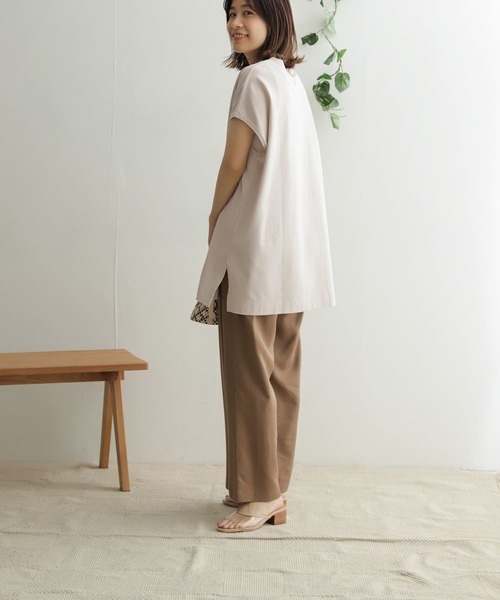 URBAN RESEARCH DOORS（アーバンリサーチドアーズ）の「【WEB限定】ワイドチュニックプルオーバー（Tシャツ/カットソー・レディース・ブルー/ライトベージュ/モカ・ONE）」の4枚目の写真