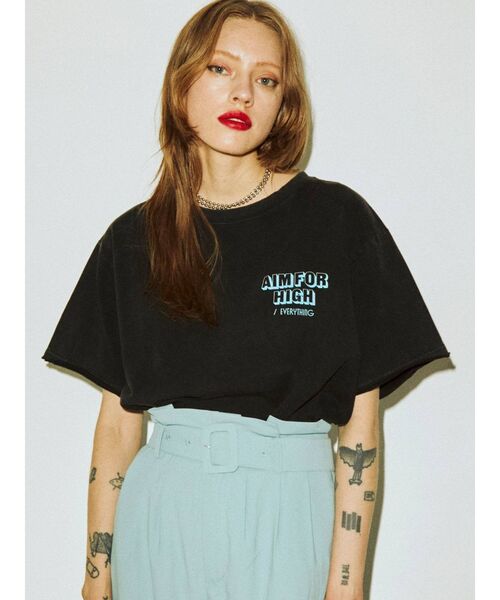 jouetie（ジュエティ）の「クラックロゴTシャツ（Tシャツ/カットソー・レディース・オフホワイト/ボルドー/ブラック・MEDIUM）」の17枚目の写真