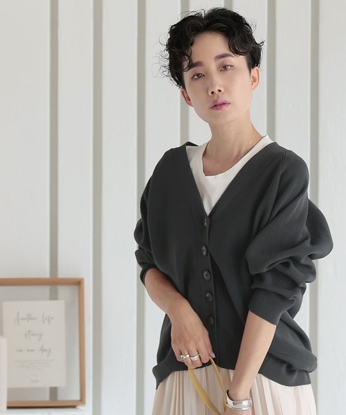 DONOBAN（ドノバン）の「コクーンアモッサカーディガン（カーディガン/ボレロ・レディース・ブルー系その他/ピンク系その他/オレンジ系その他/ライトベージュ/チャコール・F）」の2枚目の写真