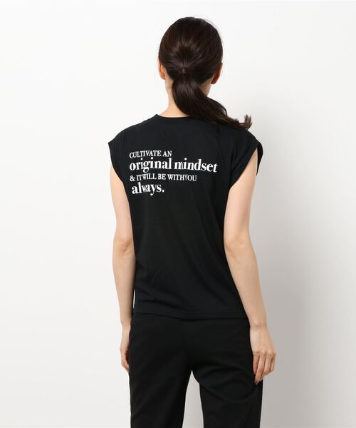 RASVOA（ラスボア）の「ノースリクロップドＴ（Tシャツ/カットソー・レディース・ブラック/レッド/オフホワイト・FREE）」の6枚目の写真