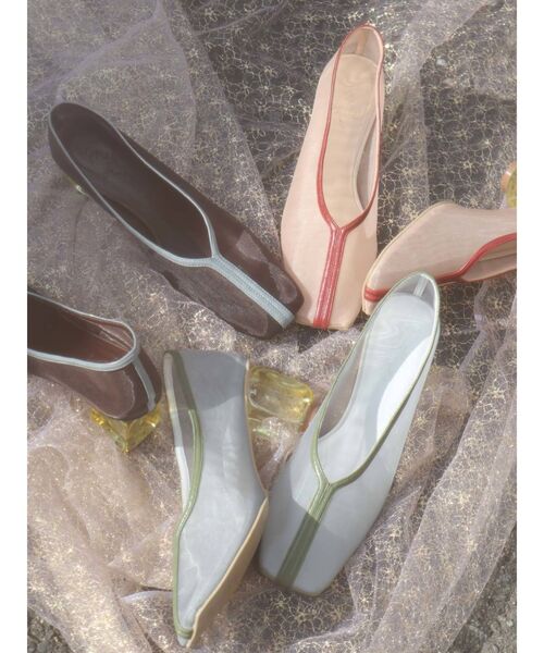 merry jenny（メリージェニー）の「エアリーパイピングパンプス（パンプス・レディース・ライトブルー/ブラウン/アイボリー・MEDIUM/LARGE）」の4枚目の写真