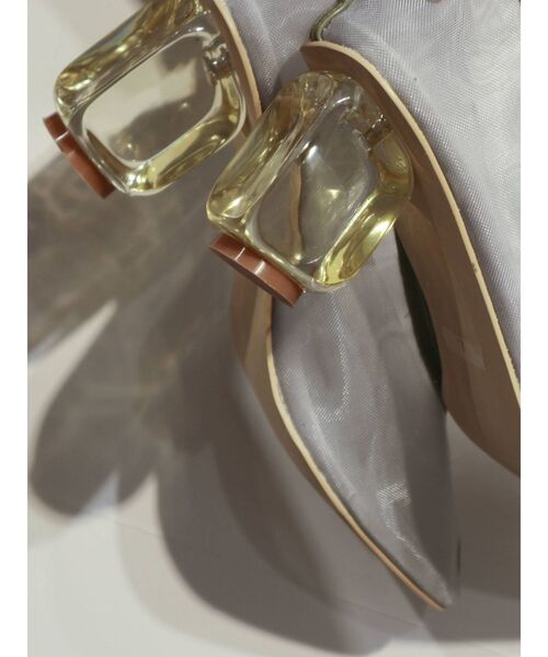 merry jenny（メリージェニー）の「エアリーパイピングパンプス（パンプス・レディース・ライトブルー/ブラウン/アイボリー・MEDIUM/LARGE）」の6枚目の写真