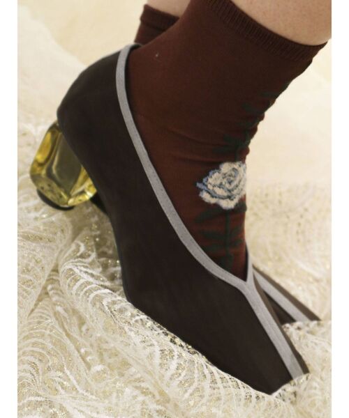 merry jenny（メリージェニー）の「エアリーパイピングパンプス（パンプス・レディース・ライトブルー/ブラウン/アイボリー・MEDIUM/LARGE）」の12枚目の写真