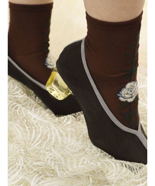 merry jenny（メリージェニー）の「エアリーパイピングパンプス（パンプス・レディース・ライトブルー/ブラウン/アイボリー・MEDIUM/LARGE）」の13枚目の写真